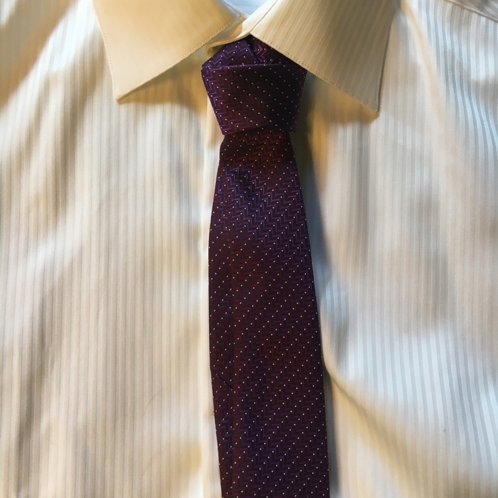 “Little Black Tie” purple narrows tie